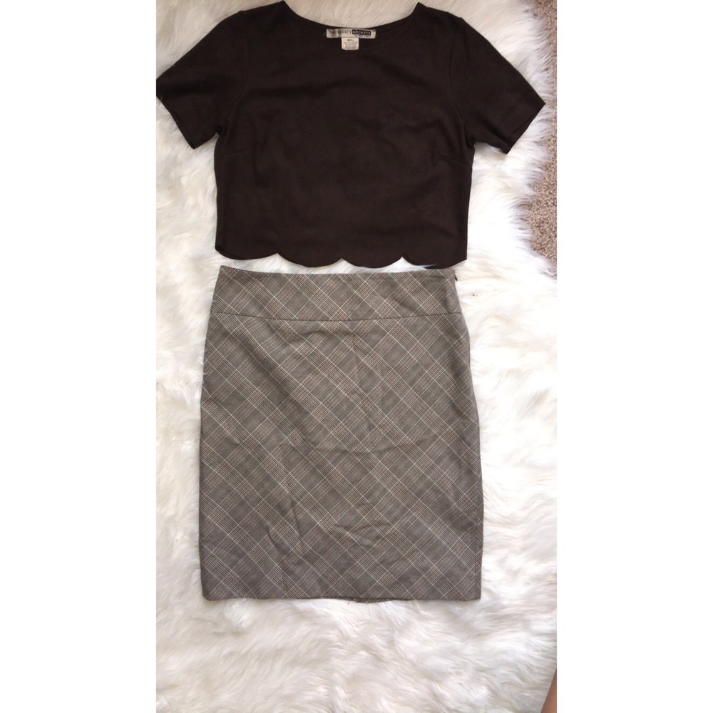 Plaid pencil skirt and scalloped top